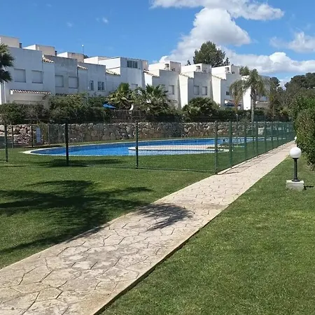 Sunandbed Cumbres بيت للعطل سالو